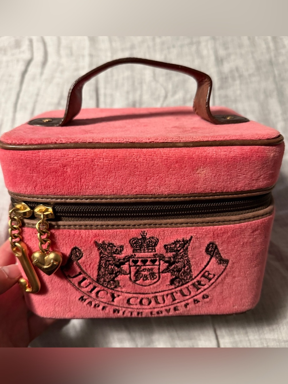 Juicy Couture Pink Velvet Travel Jewelry makeup Case train case rare - Picture 1 of 10